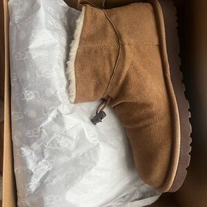 Classic mini Ugg toggler